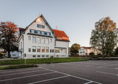 Schulhaus Oberuzwil, Schreinerei Egli AG, Niederstetten
