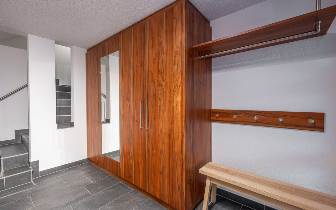 Garderobe Schwarzenbach