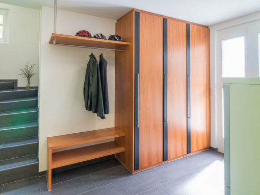Garderobe Oberuzwil